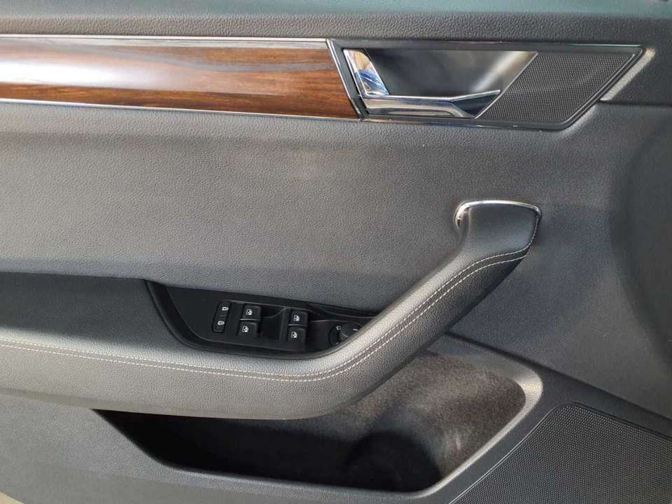 Skoda Superb - Imagem 4