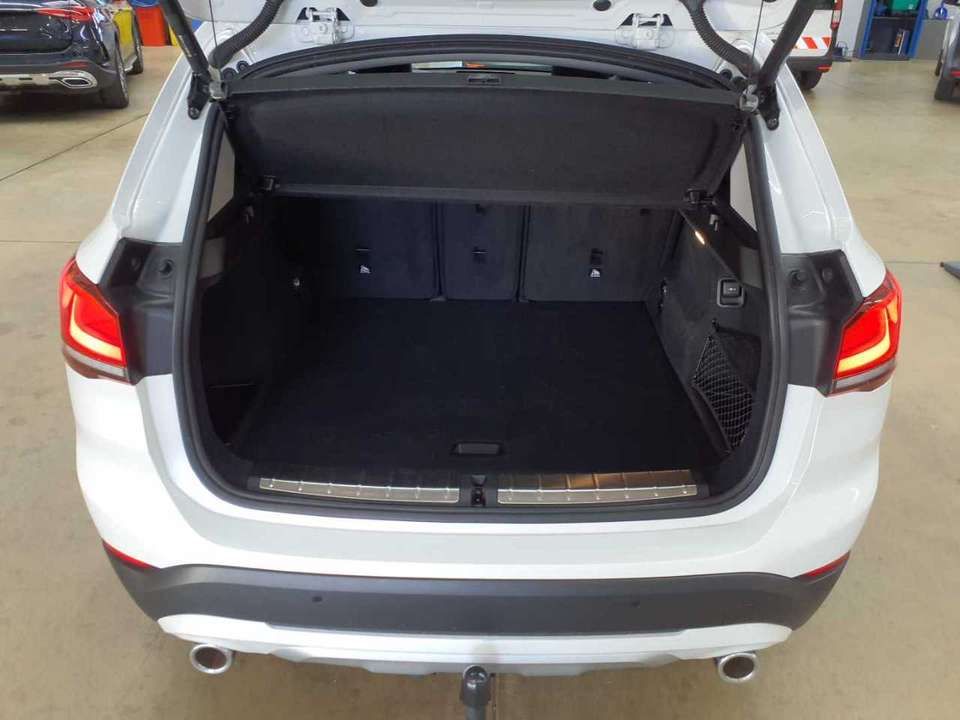 Car picture 9