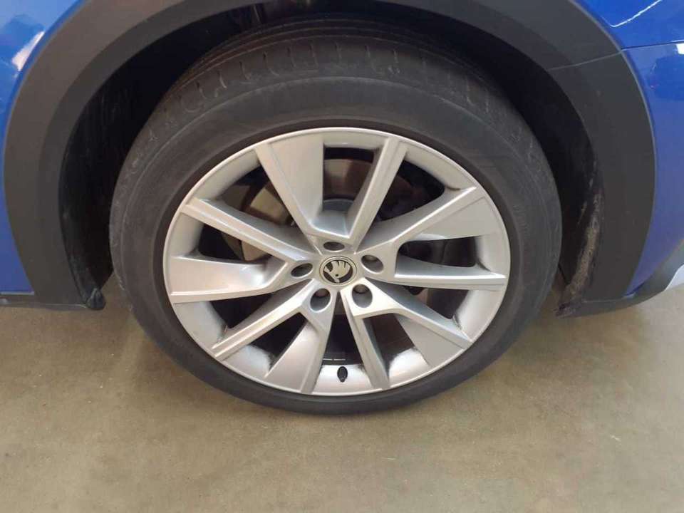 Skoda Superb - Imagem 12