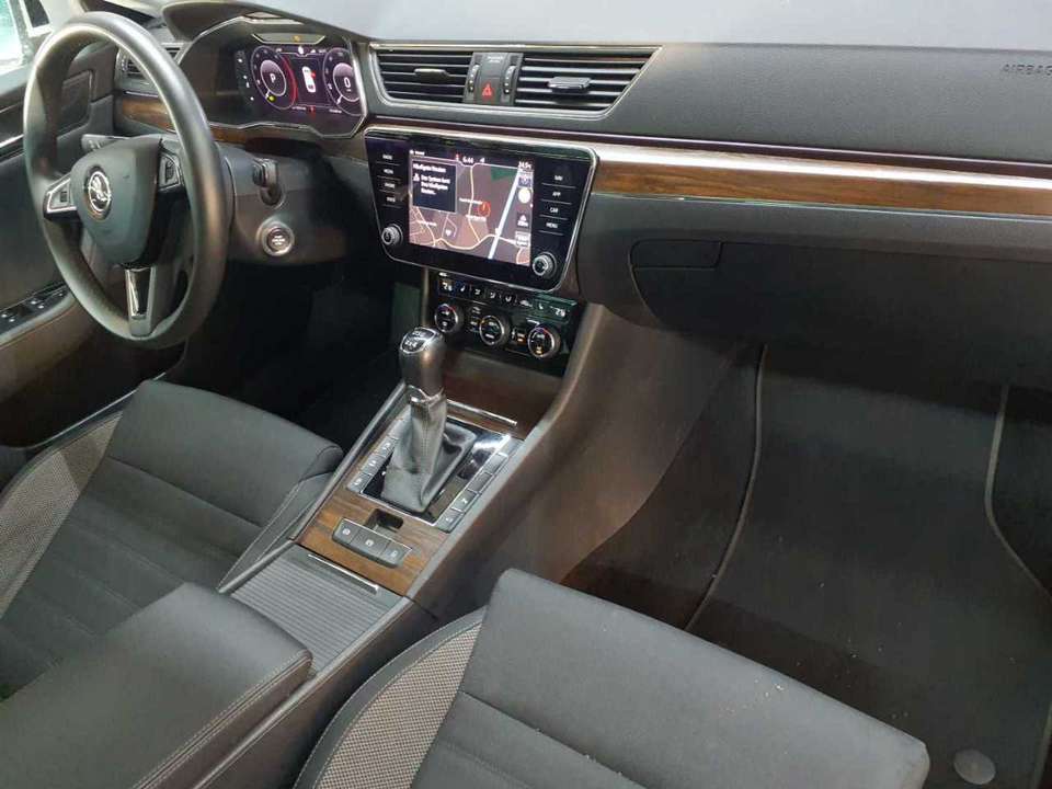 Skoda Superb - Imagem 14
