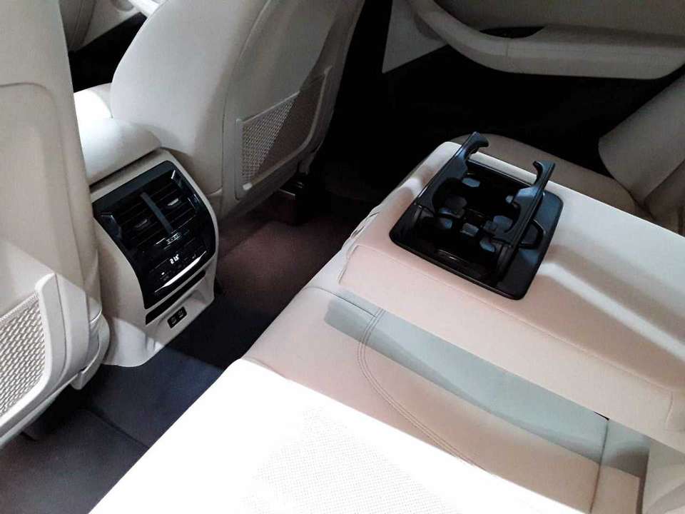 Car picture 8