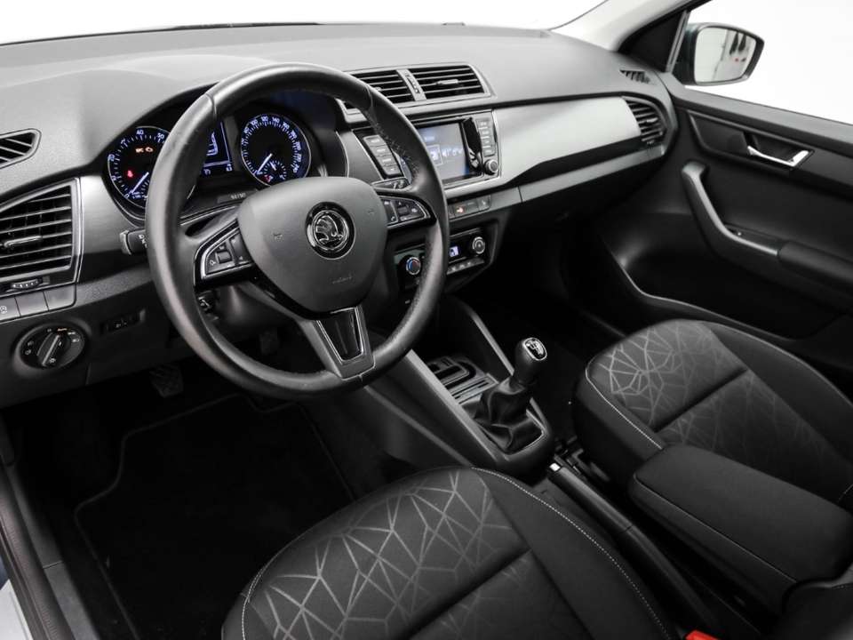 Skoda Fabia - Imagem 7