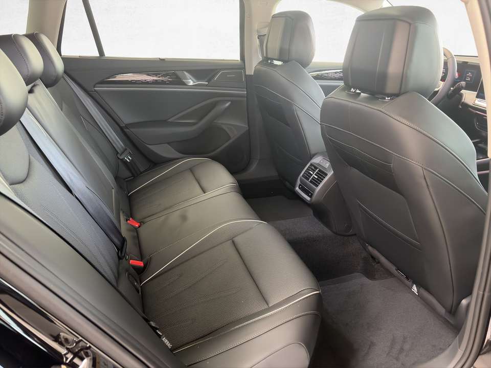 Volkswagen Passat Variant - Imagem 10