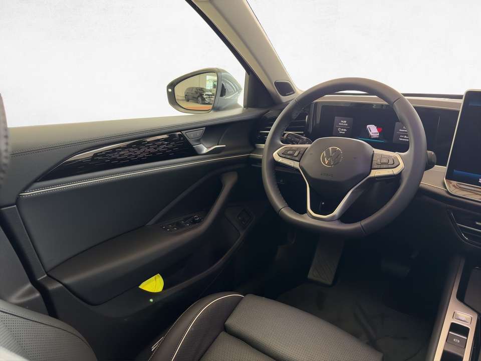 Volkswagen Passat Variant - Imagem 16