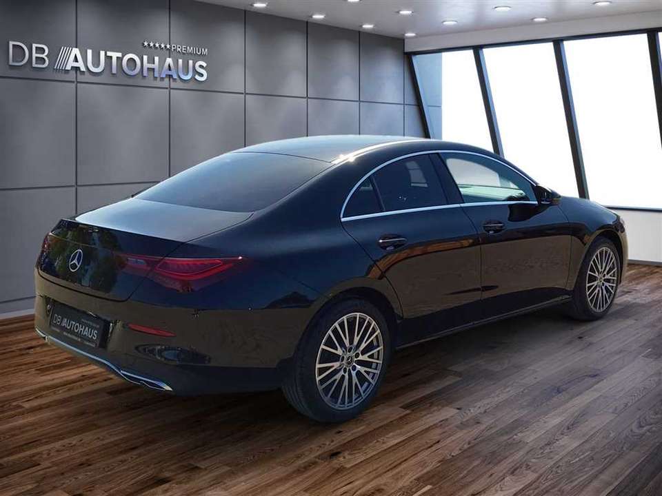 Mercedes-Benz CLA 180 - Imagem 4