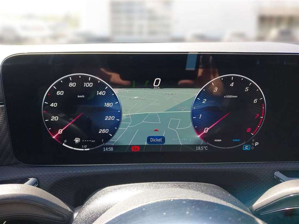 Mercedes-Benz CLA 180 - Imagem 10