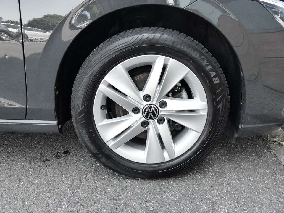 Volkswagen Golf Variant - Imagem 7