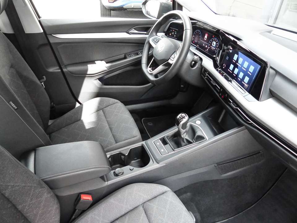 Volkswagen Golf Variant - Imagem 8