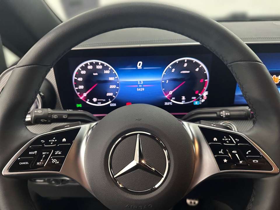 Mercedes-Benz V 300 - Imagem 9