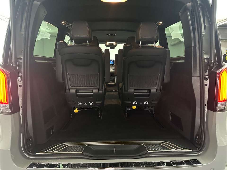 Mercedes-Benz V 300 - Imagem 13