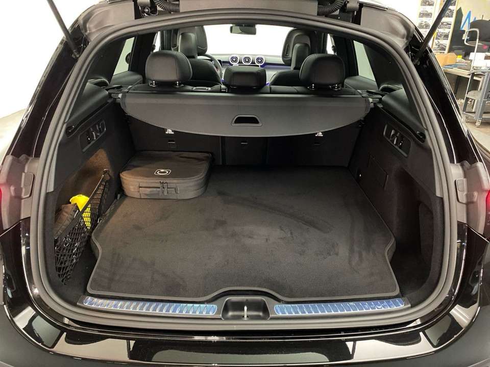Mercedes-Benz GLC 300 - Imagem 13