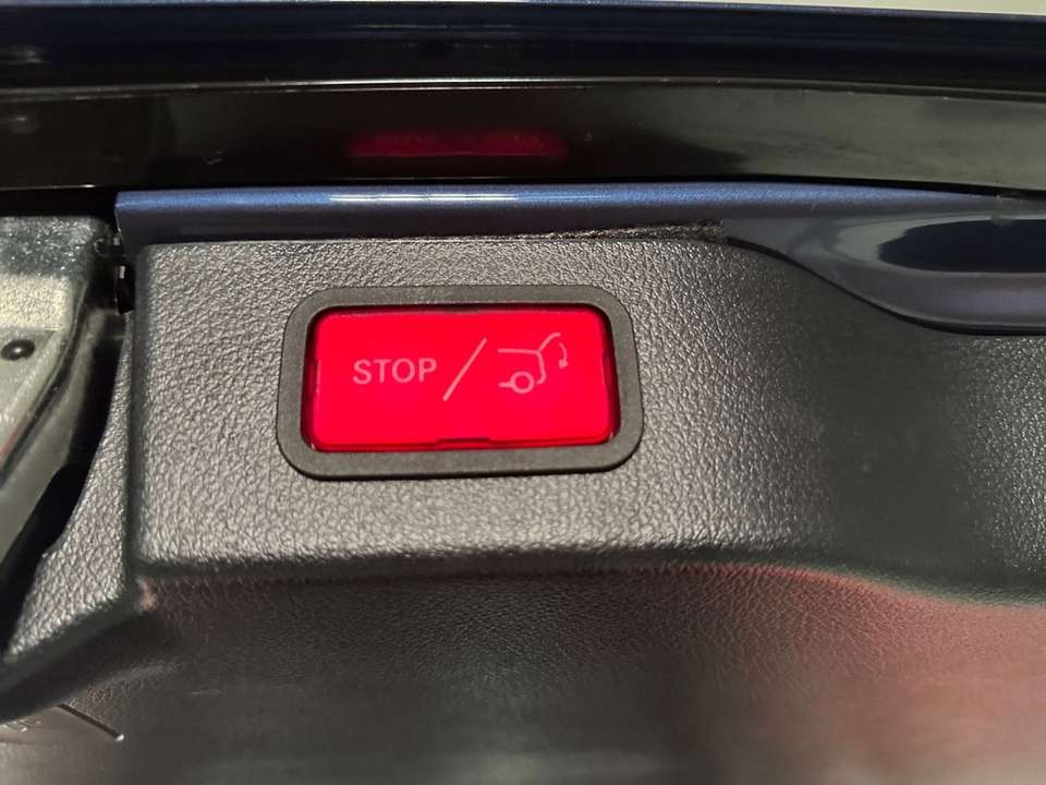 Mercedes-Benz V 300 - Imagem 14
