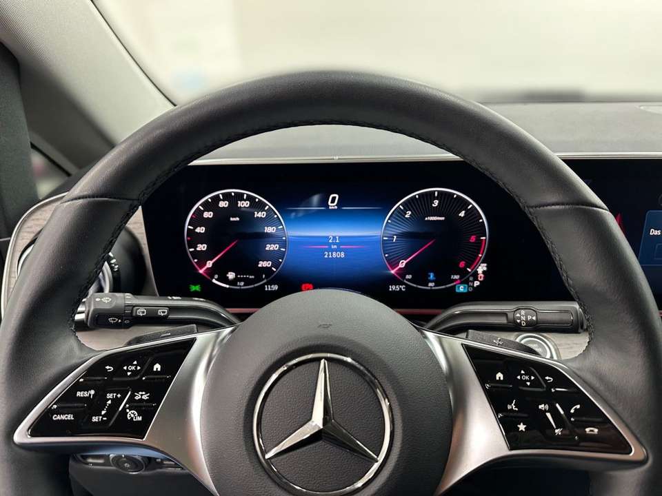Mercedes-Benz V 300 - Imagem 9