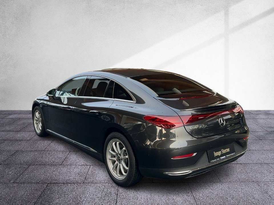 Mercedes-Benz EQE 350 - Imagem 4