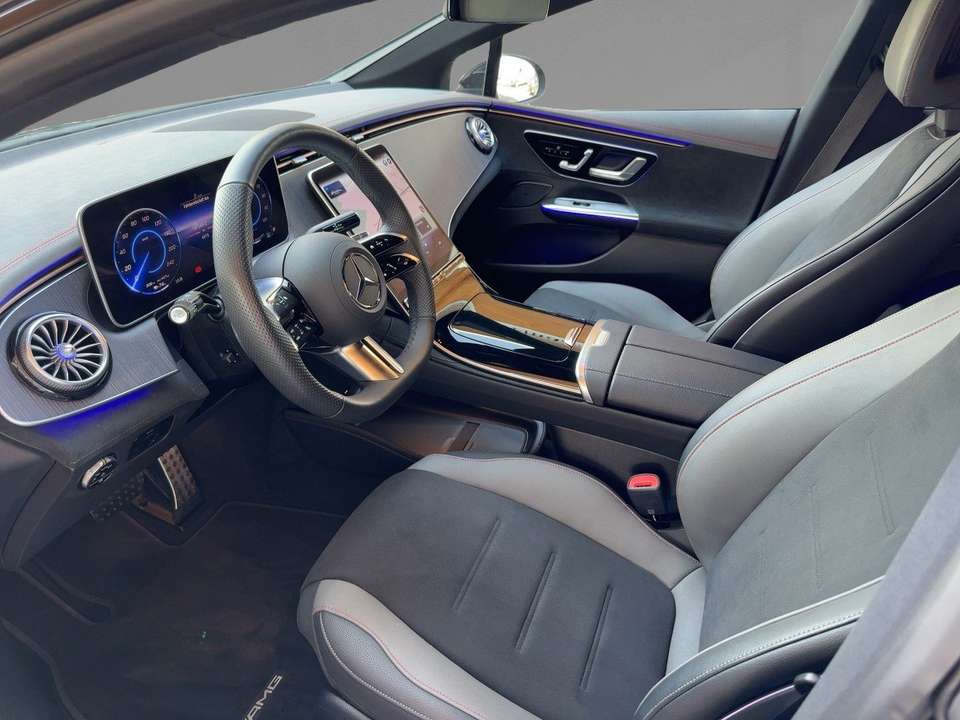 Mercedes-Benz EQE 350 - Imagem 8