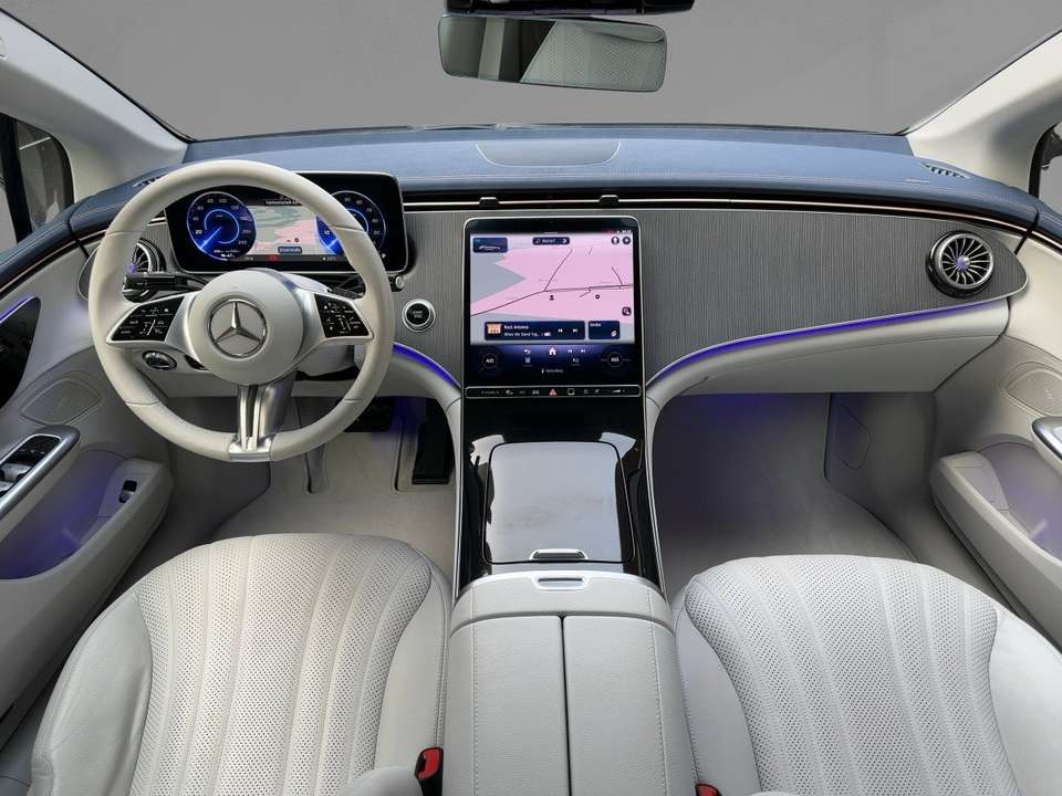 Mercedes-Benz EQE 350 - Imagem 10