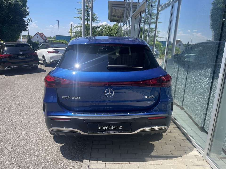 Mercedes-Benz EQA 350 - Imagem 5