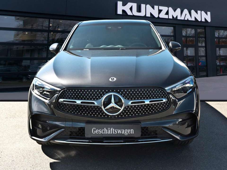 Mercedes-Benz GLC 300 - Imagem 2