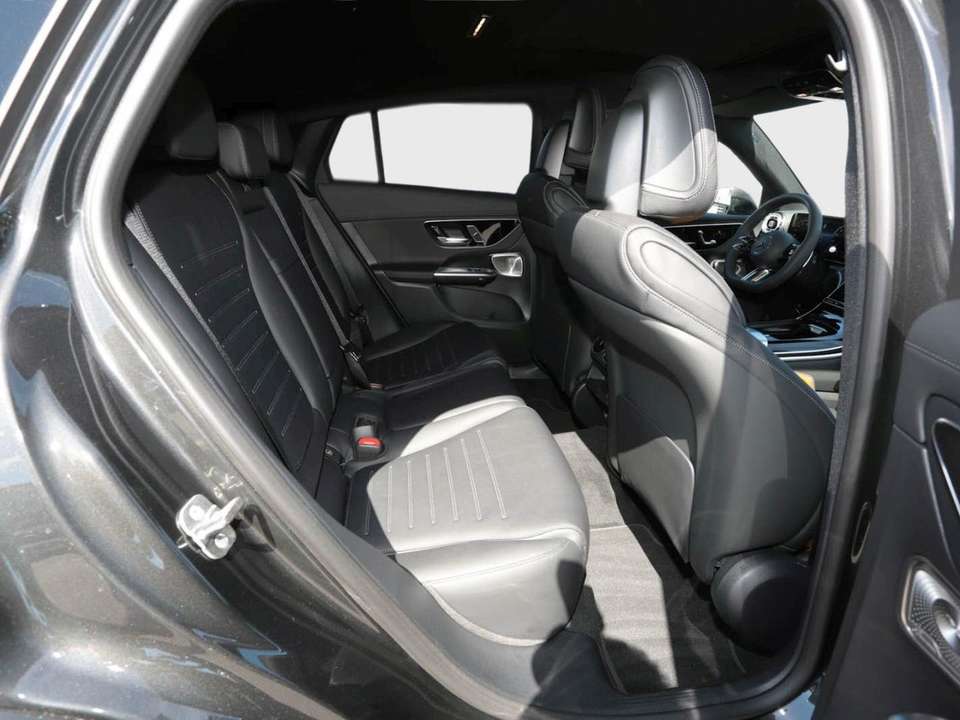 Mercedes-Benz GLC 300 - Imagem 11