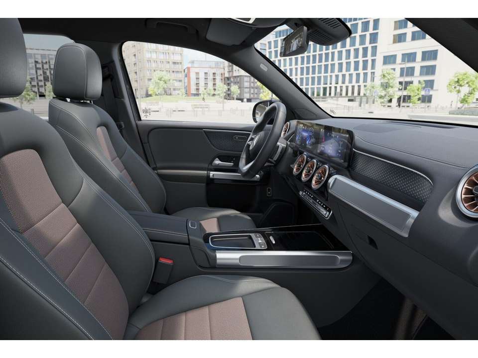 Mercedes-Benz EQB 250 - Imagem 7