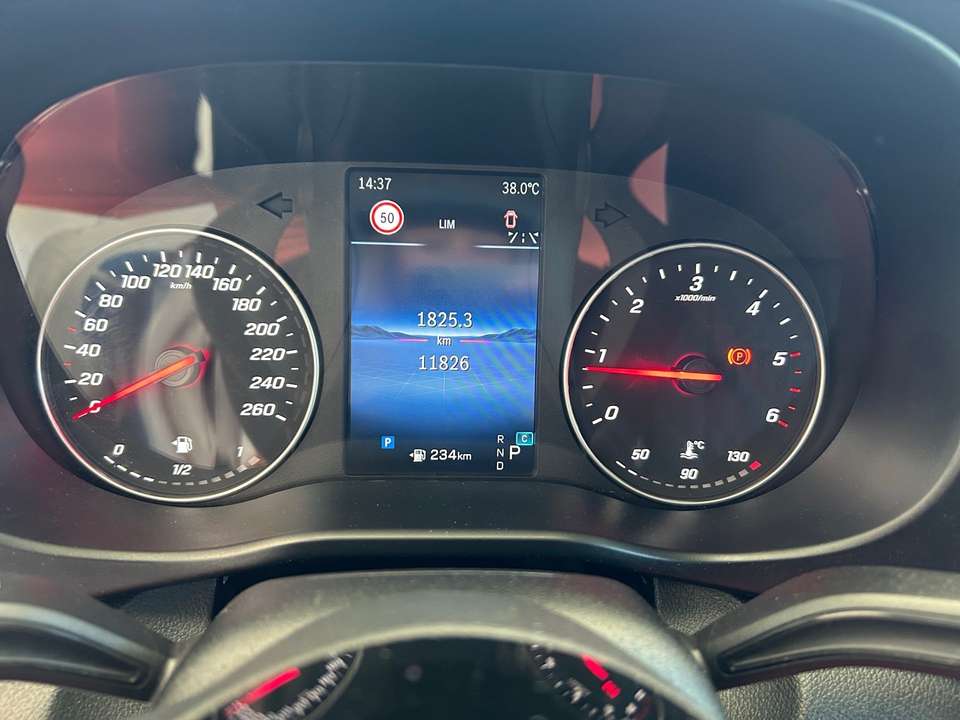 Mercedes-Benz Vito - Imagem 13