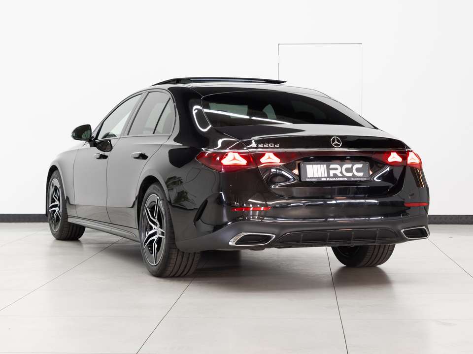 Mercedes-Benz E 220 - Imagem 5