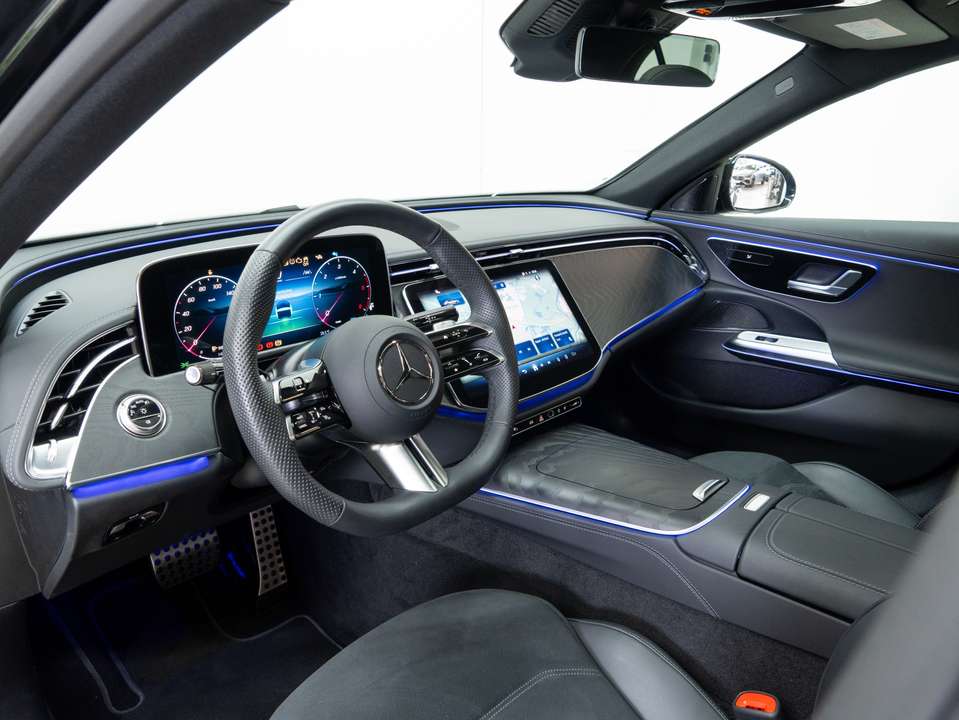 Mercedes-Benz E 220 - Imagem 6