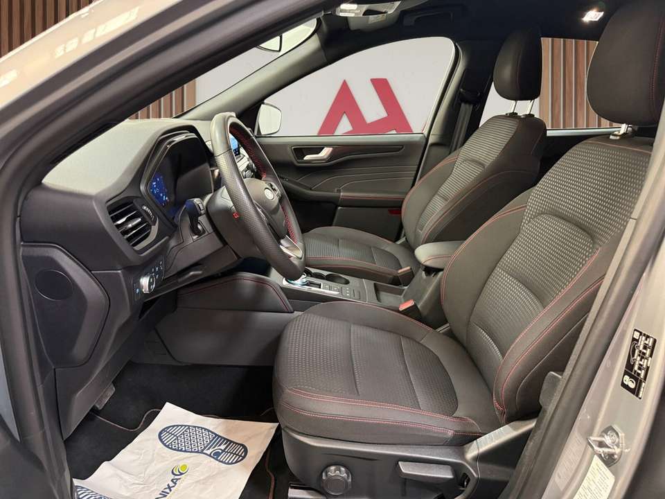 Ford Kuga - Imagem 13