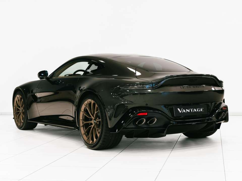 Aston Martin Vantage - Imagem 2