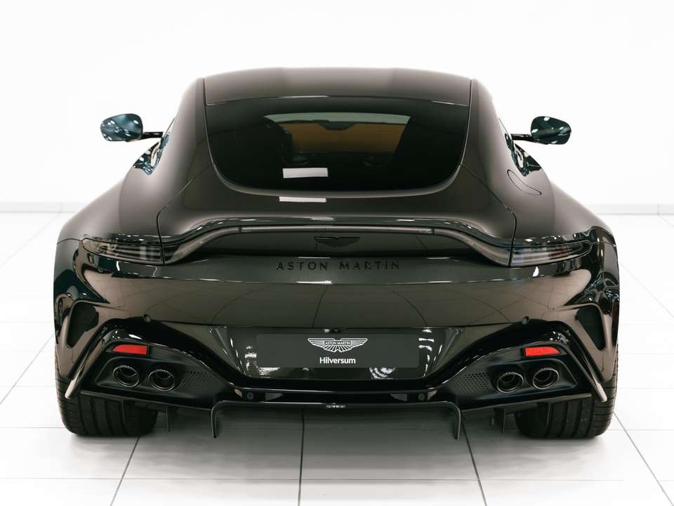 Aston Martin Vantage - Imagem 15