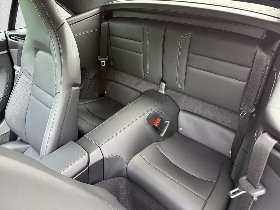 Porsche 992 - Imagem 8