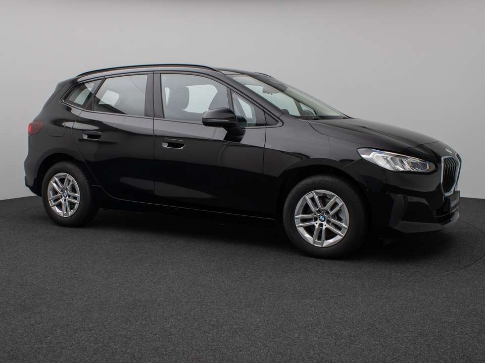 BMW 216 - Imagem 4