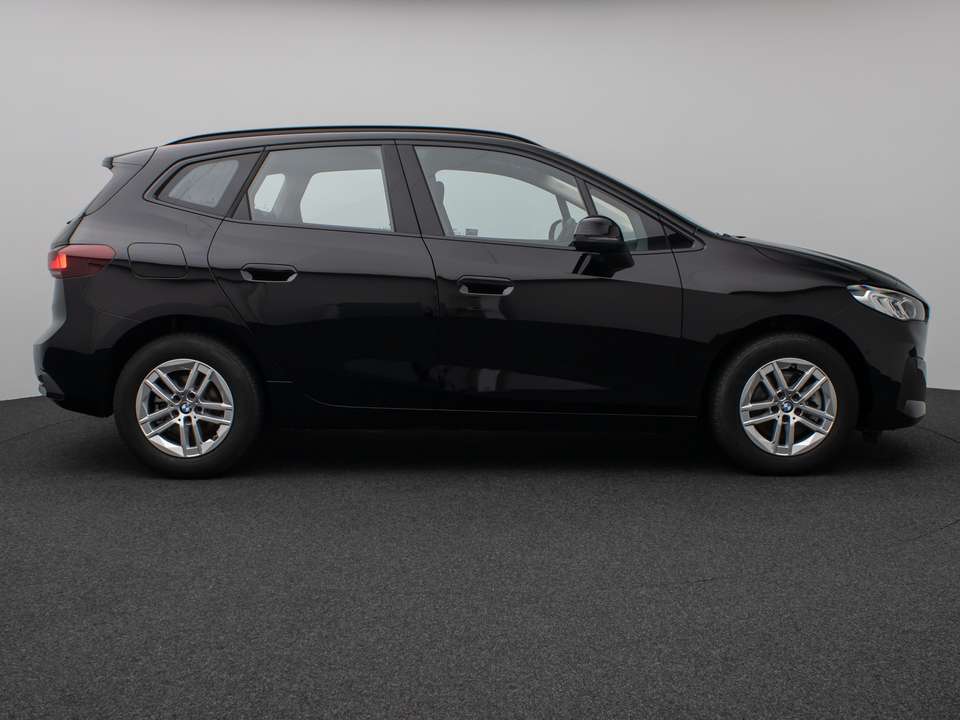BMW 216 - Imagem 5