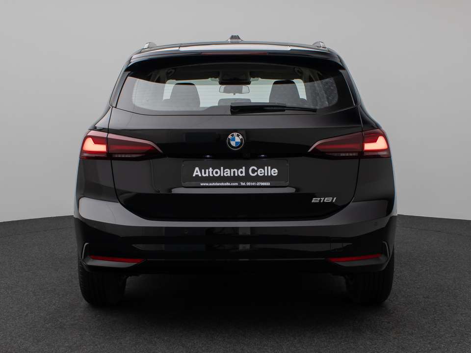 BMW 216 - Imagem 8