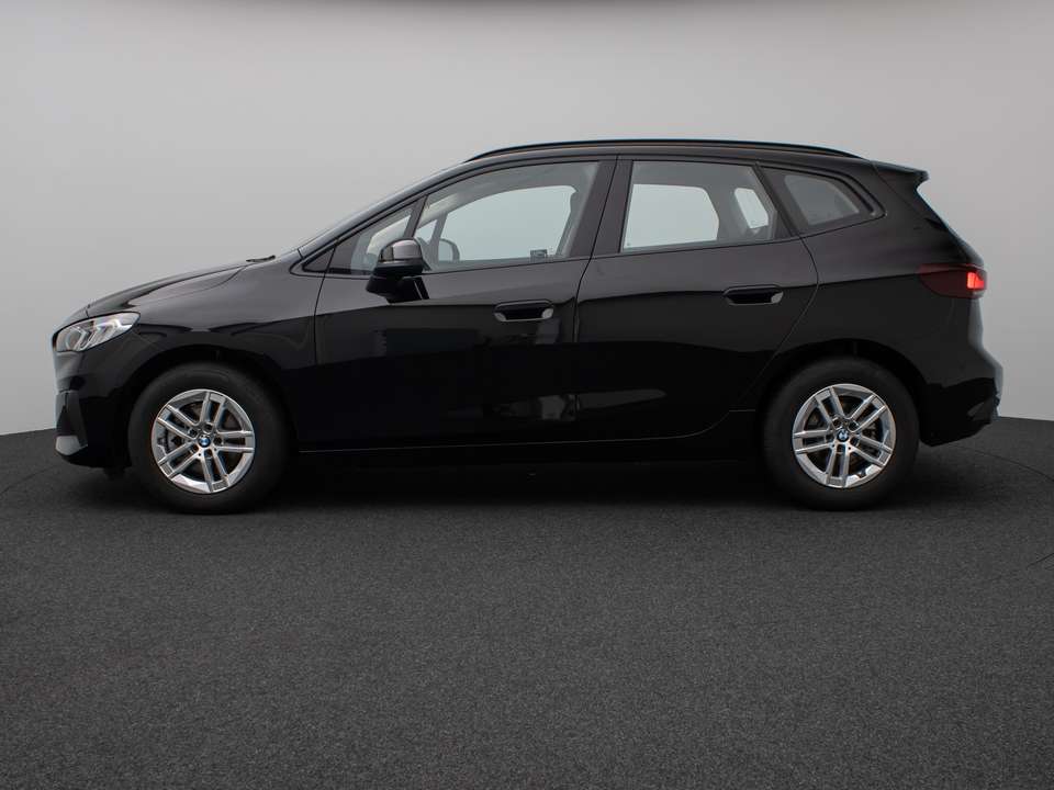 BMW 216 - Imagem 11