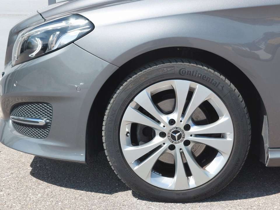 Mercedes-Benz B 180 - Imagem 4