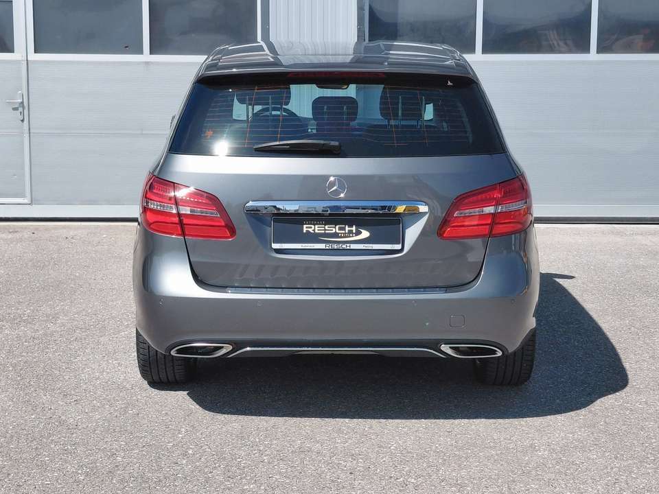 Mercedes-Benz B 180 - Imagem 5