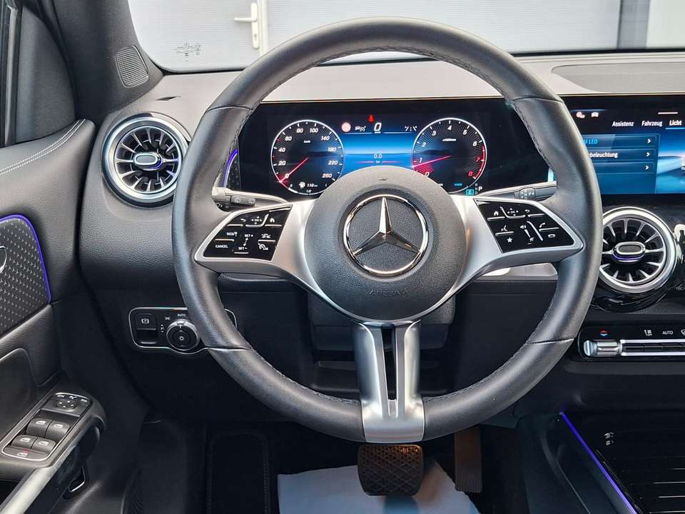 Mercedes-Benz GLB 250 - Imagem 13
