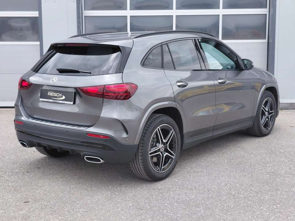 Mercedes-Benz GLA 220 - Imagem 2