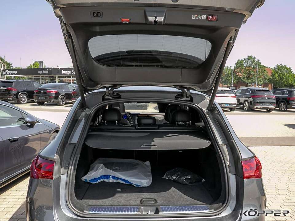 Mercedes-Benz EQE SUV - Imagem 10