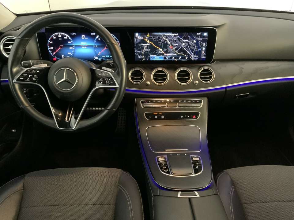 Mercedes-Benz E 220 - Imagem 9