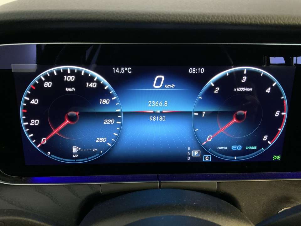 Mercedes-Benz E 220 - Imagem 11