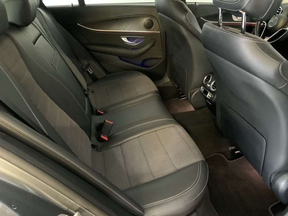 Mercedes-Benz E 220 - Imagem 15