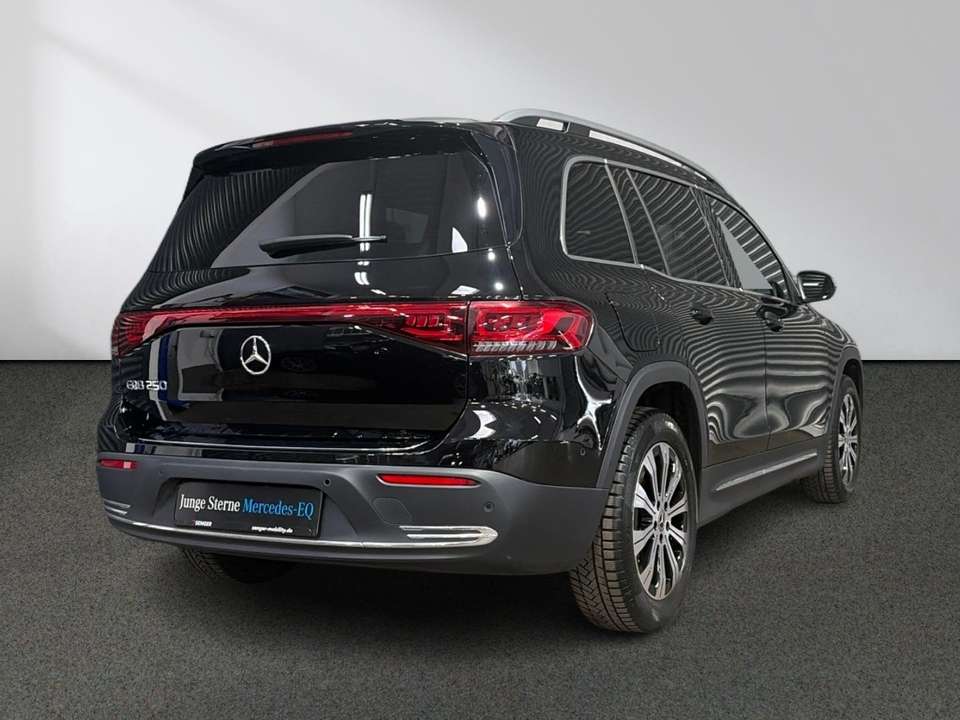 Mercedes-Benz EQB 250 - Imagem 4