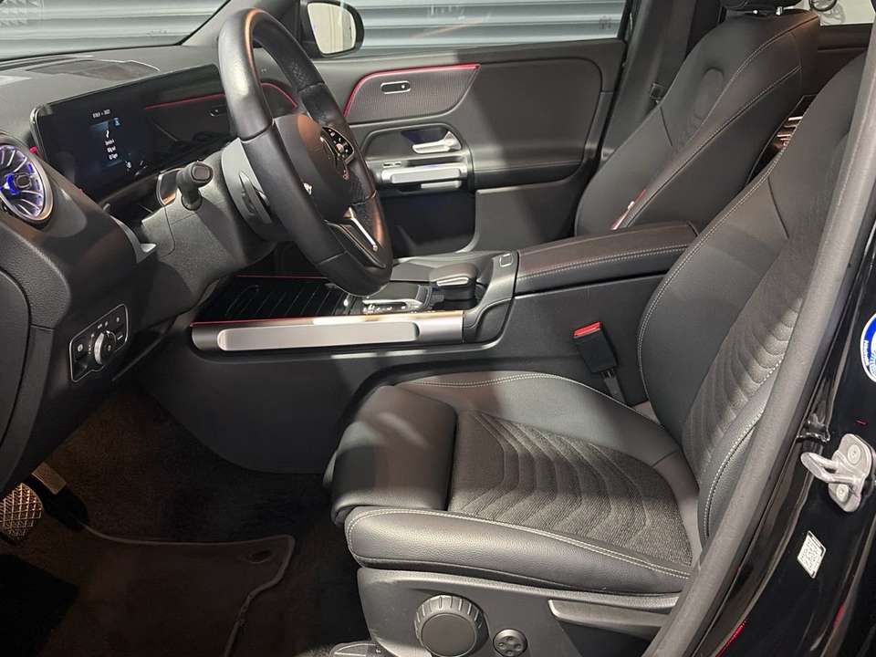 Mercedes-Benz EQB 250 - Imagem 13