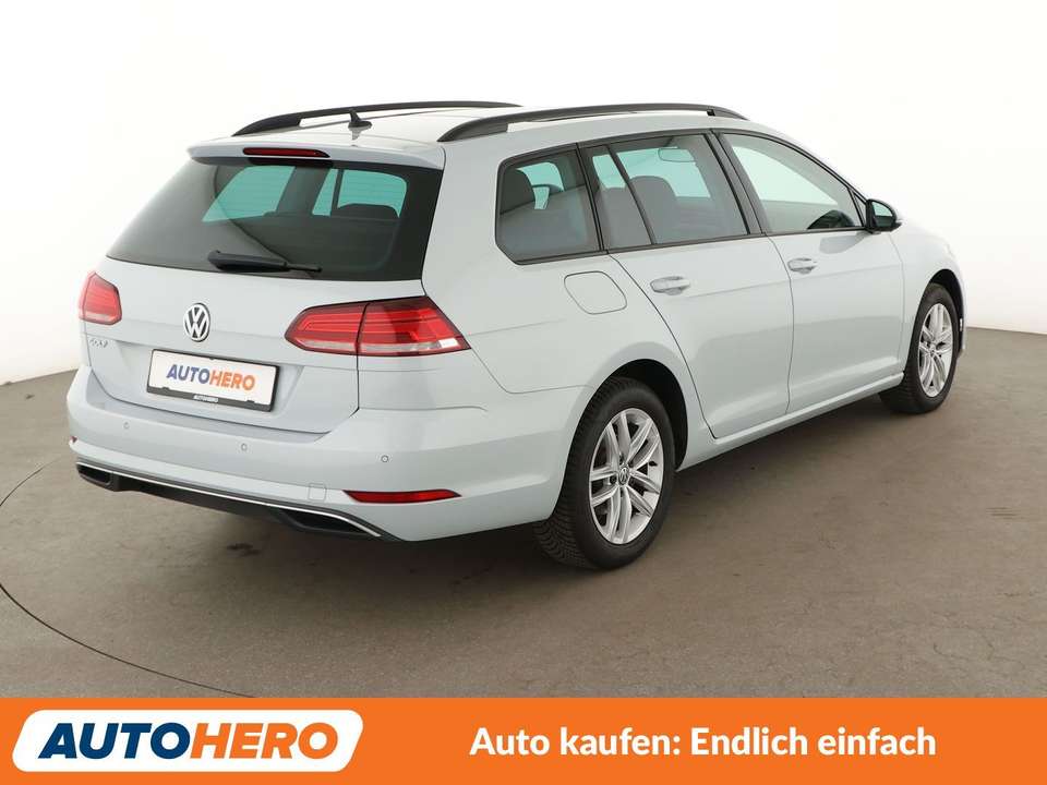 Volkswagen Golf - Imagem 6