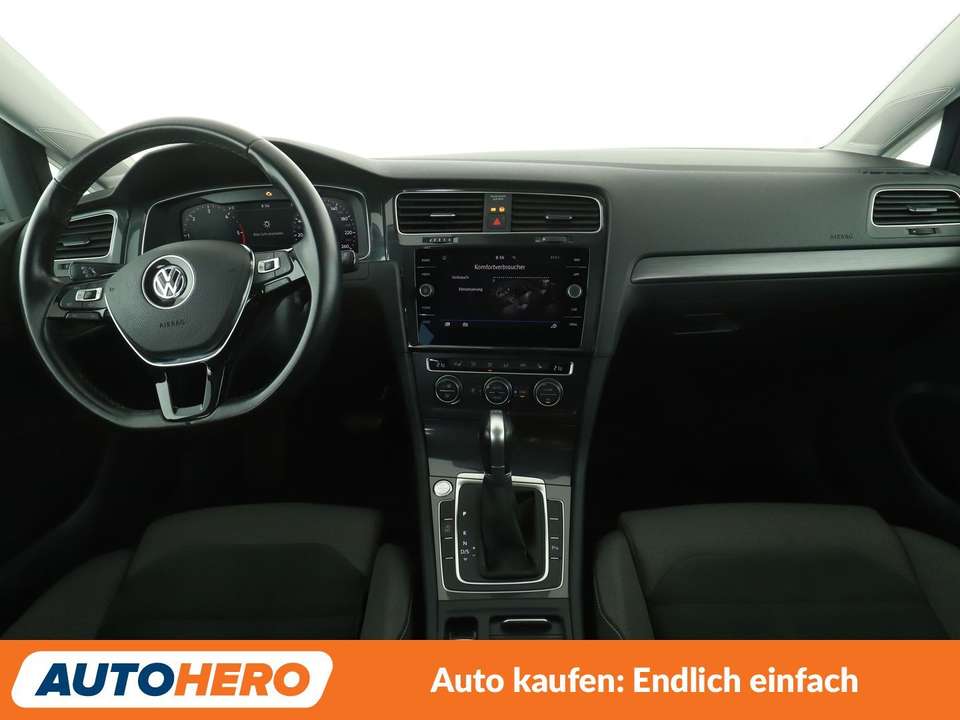 Volkswagen Golf - Imagem 12