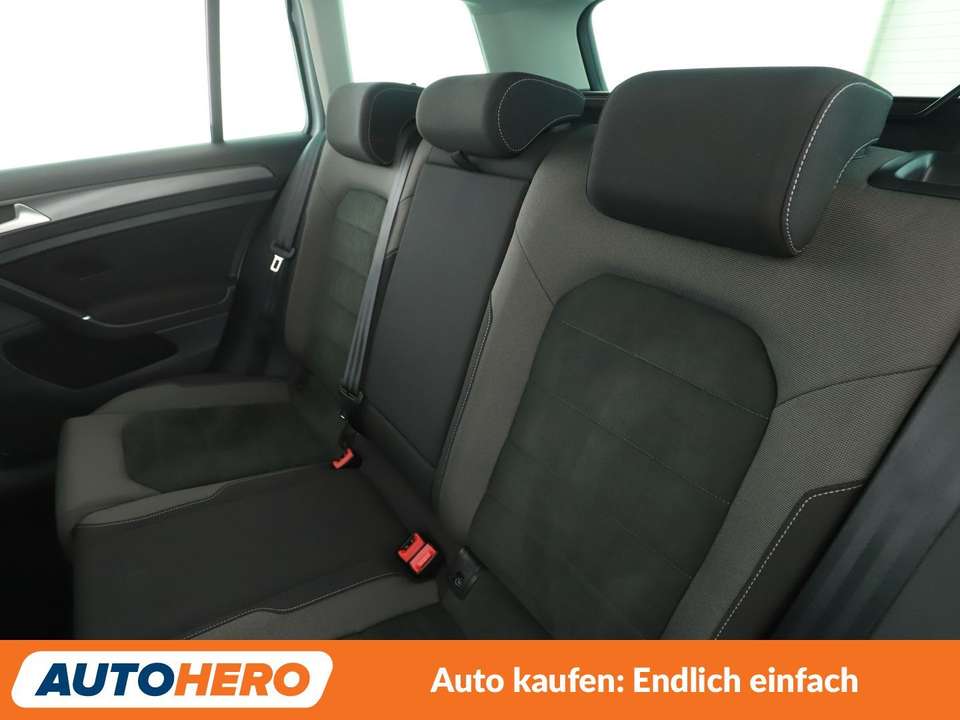 Volkswagen Golf - Imagem 14