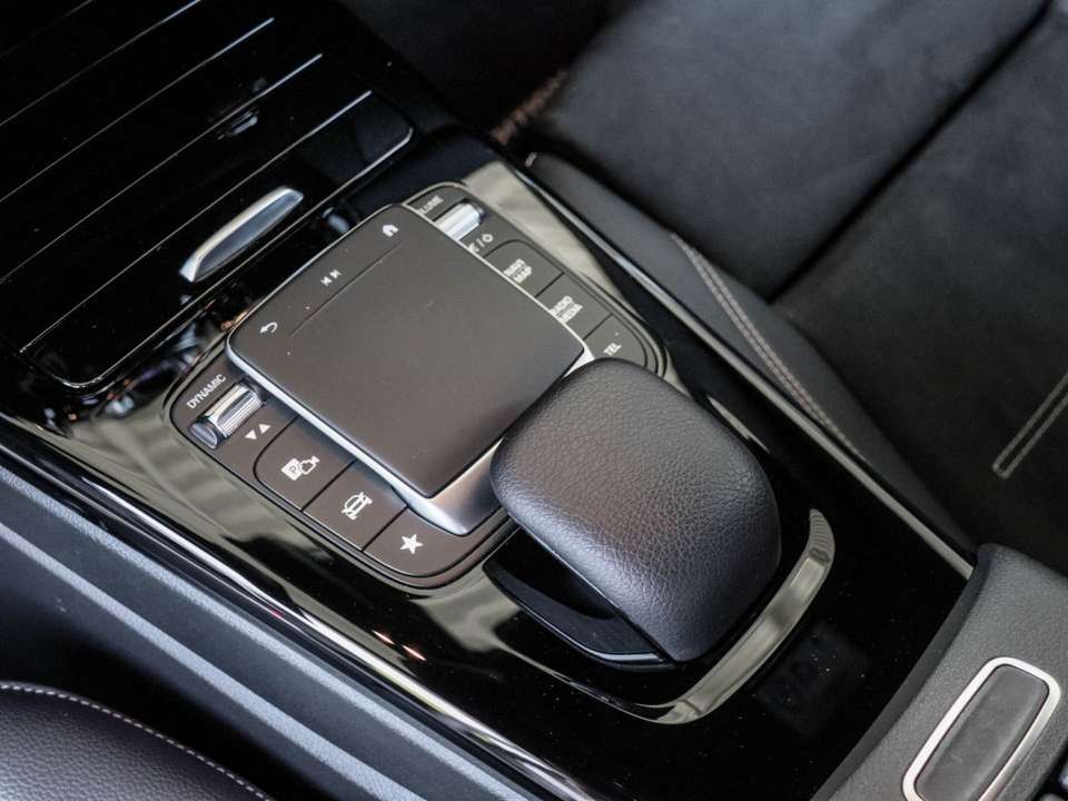 Mercedes-Benz CLA 250 - Imagem 11
