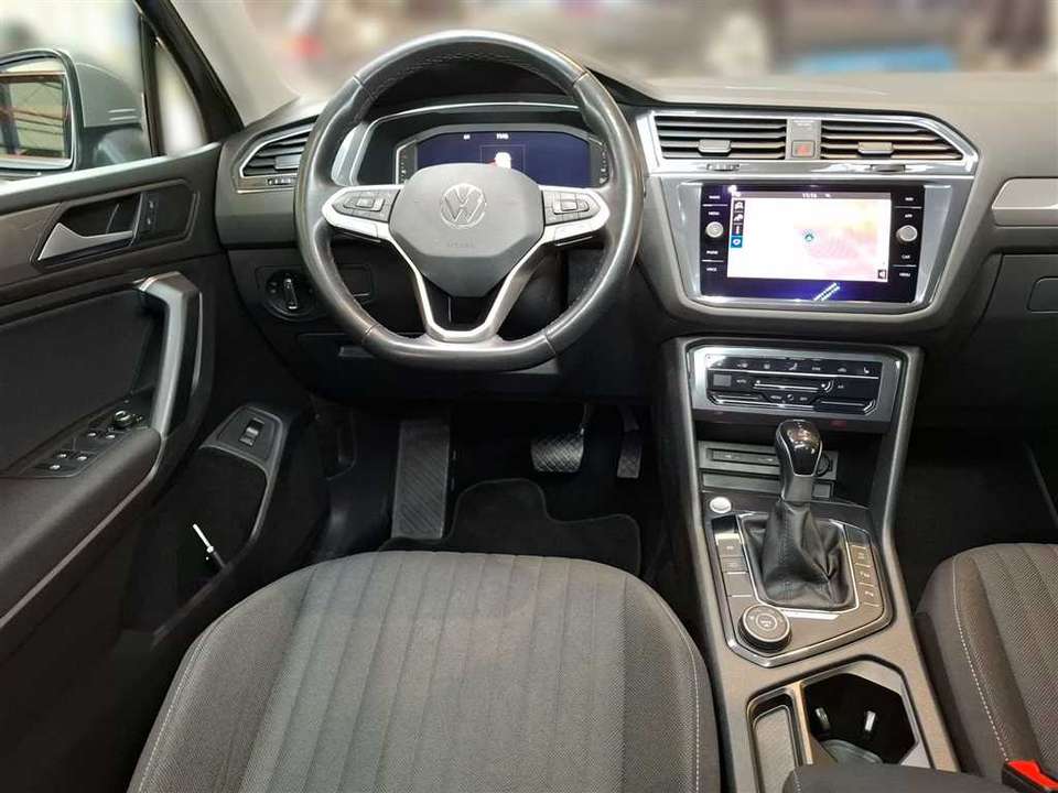 Volkswagen Tiguan Allspace - Imagem 9